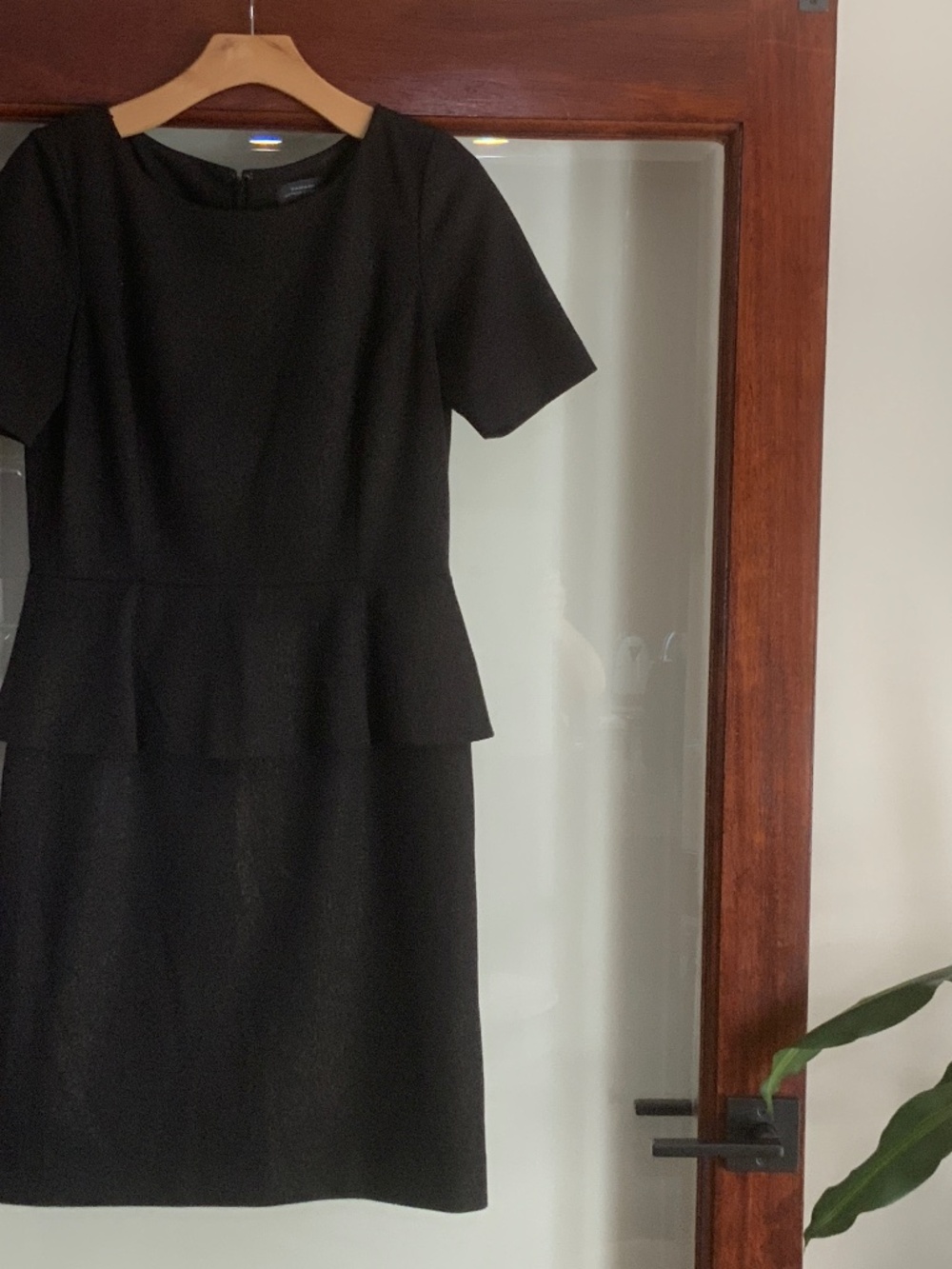 TAHARI dress black size10
